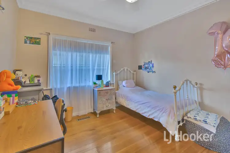 Sixth view of Homely house listing, 2 Houston Court, Brooklyn VIC 3012