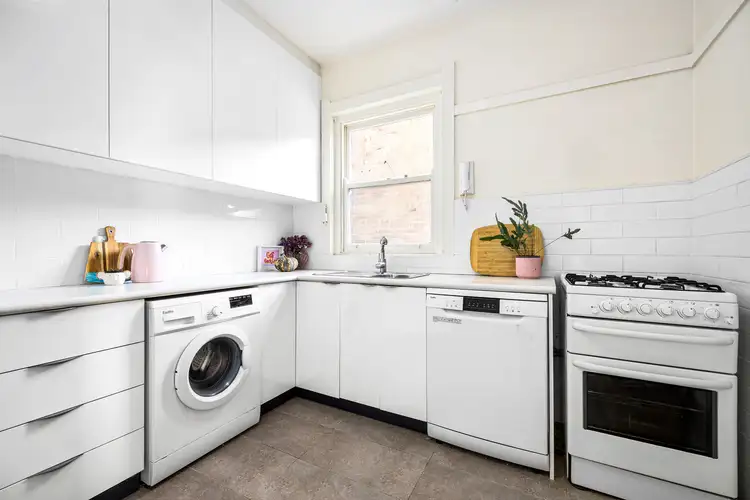 Sixth view of Homely apartment listing, 3/40 Curlewis Street, Bondi Beach NSW 2026