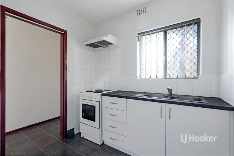 Fourth view of Homely house listing, 7/13 Milton Place, Orelia WA 6167