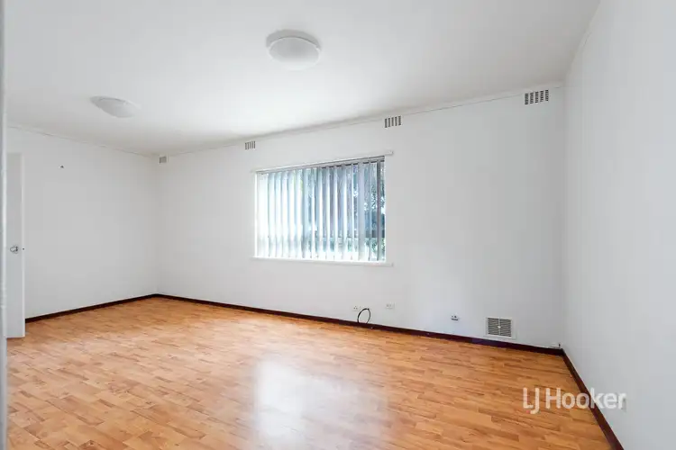 Fifth view of Homely house listing, 7/13 Milton Place, Orelia WA 6167