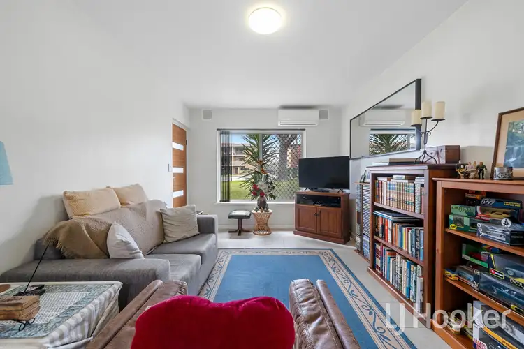 2/4 Minora Place, Rivervale WA 6103