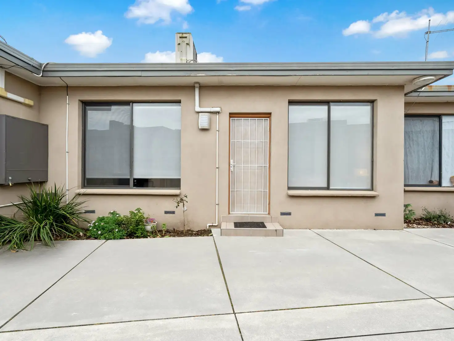 Main view of Homely villa listing, Unit 2/41 Ardgower Road, Noble Park VIC 3174