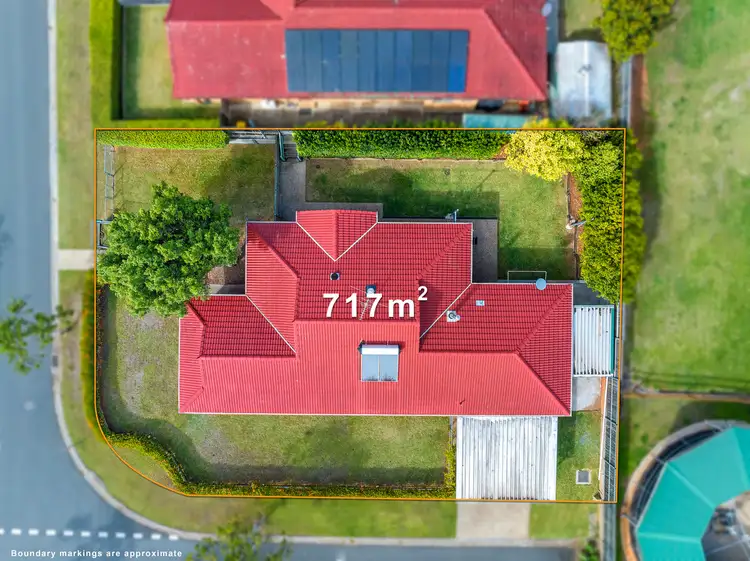 1 Lynch Crescent, Birkdale QLD 4159