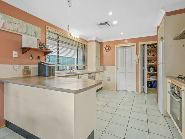 Seventh view of Homely house listing, 31 Rutherglen Drive, St Andrews NSW 2566