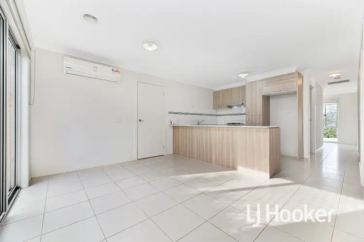 Fourth view of Homely unit listing, 9 Telford Circuit, Drouin VIC 3818