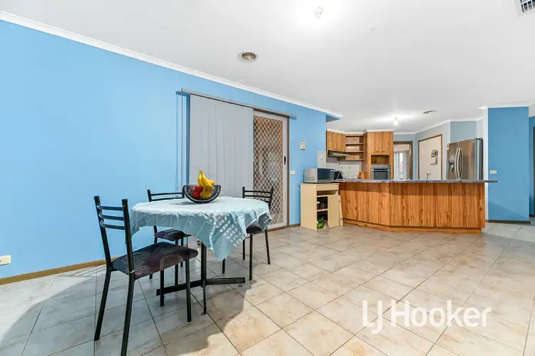 Fifth view of Homely house listing, 10 Benor Court, Pakenham VIC 3810