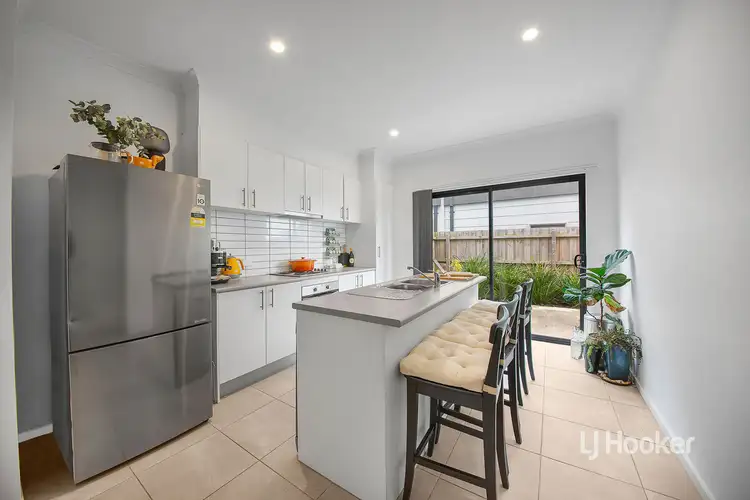 Fifth view of Homely townhouse listing, 3/12 Sturt Court, Officer VIC 3809