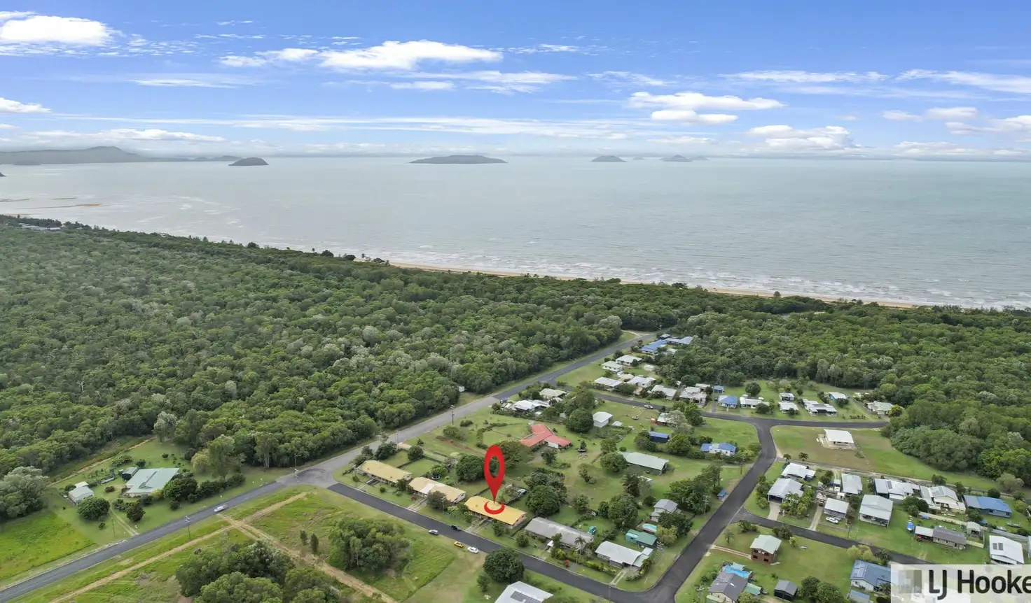 Main view of Homely semi-detached listing, 6 Melaleuca Drive, Tully Heads QLD 4854