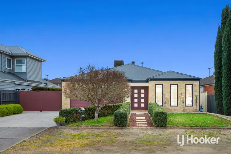 16 McCauley Street, Point Cook VIC 3030