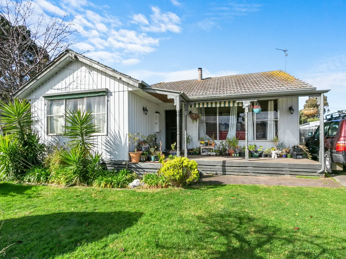 Main view of Homely house listing, 17 Davies Street, Bairnsdale VIC 3875