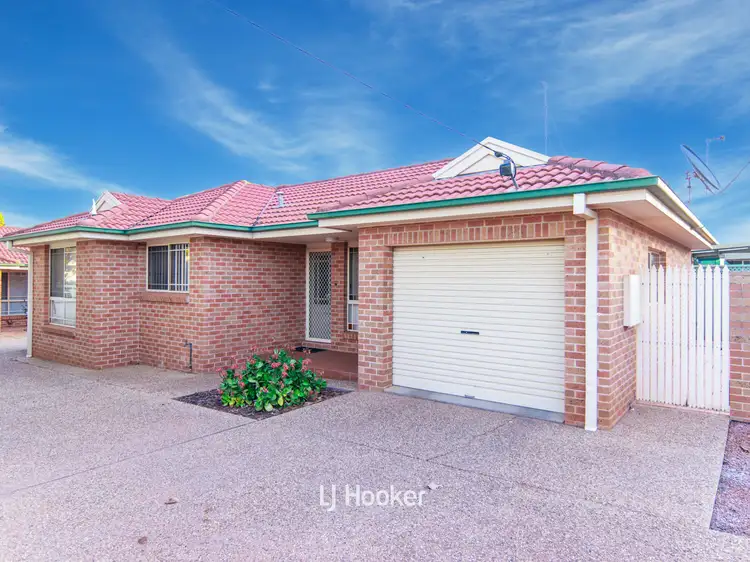 Main view of Homely villa listing, 2/38 Binya Street, Griffith NSW 2680