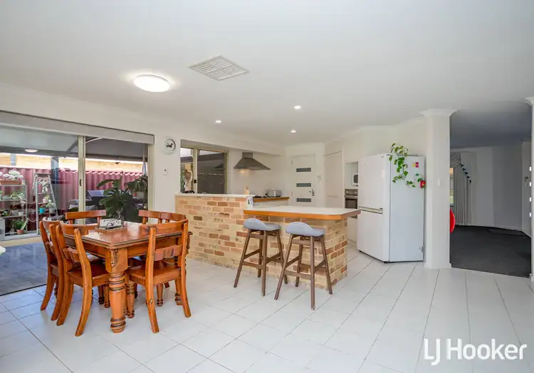Fifth view of Homely house listing, 2 Heath Place, Thornlie WA 6108