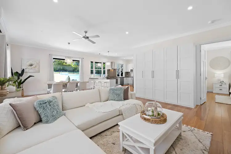 Sixth view of Homely house listing, 4 Framont Avenue, Holland Park QLD 4121