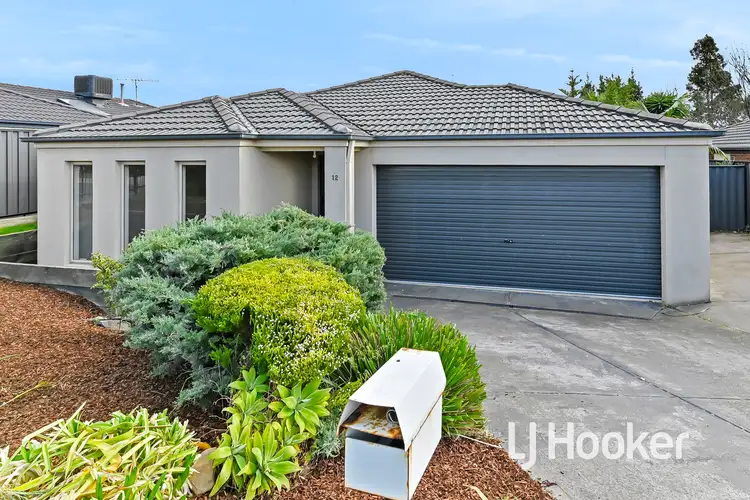 12 Caspian Chase, Pakenham VIC 3810