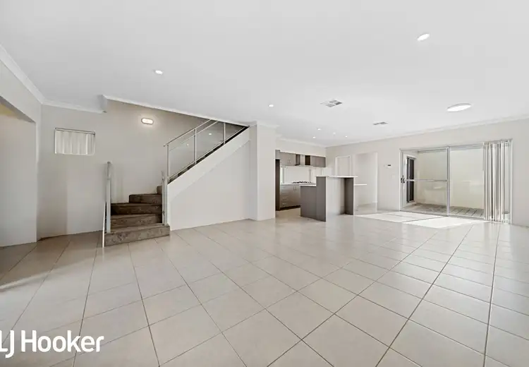 Fifth view of Homely house listing, 2 Affable Way, Atwell WA 6164