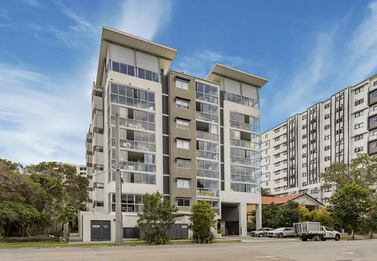 54/25-29 Regent Street, Woolloongabba QLD 4102