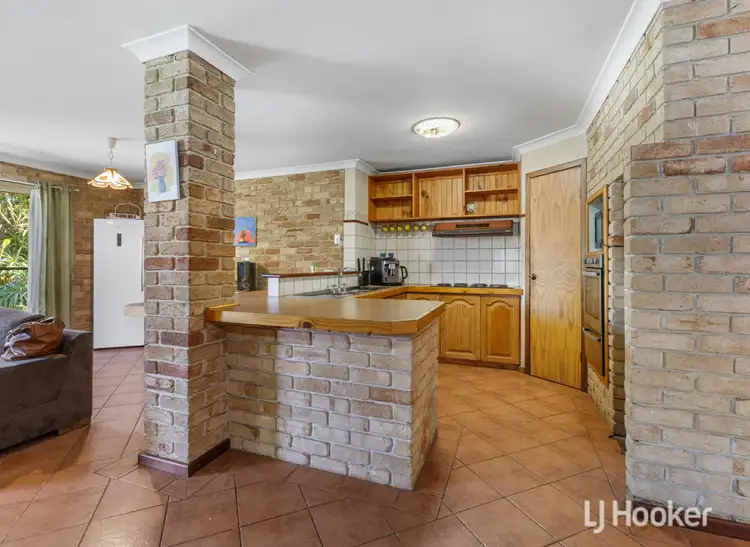 Sixth view of Homely house listing, 10 Lyons Way, Harvey WA 6220