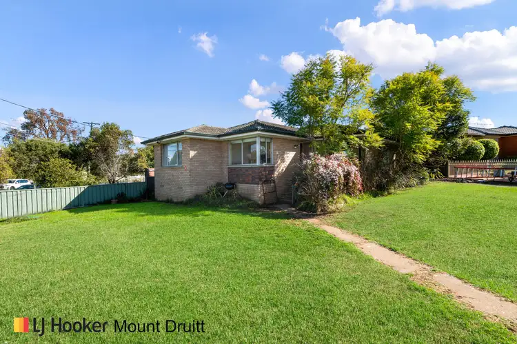 2 Eloura Street, Dharruk NSW 2770
