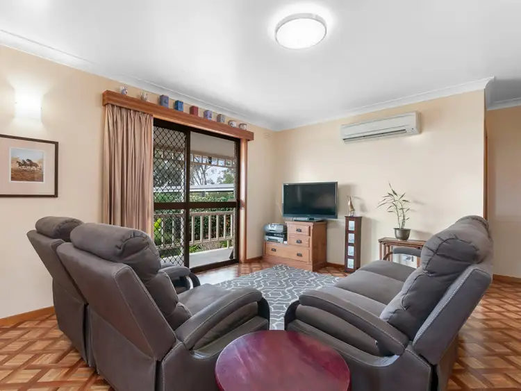Fifth view of Homely house listing, 9 Pheasant Track, Granite Rock VIC 3875