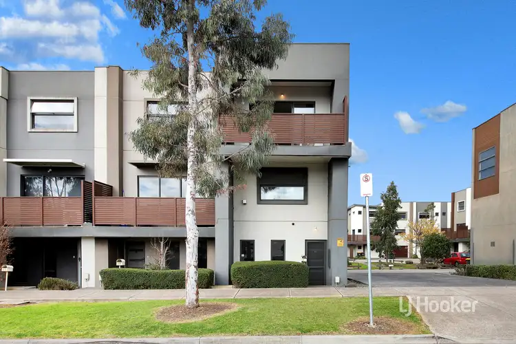 Second view of Homely townhouse listing, 21 Matilda Avenue, Wollert VIC 3750