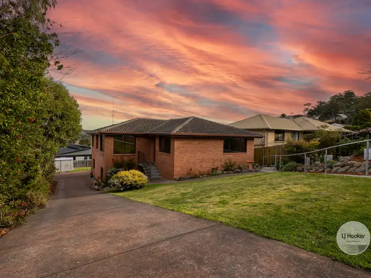 12 Stirling Ave, Blackmans Bay TAS 7052