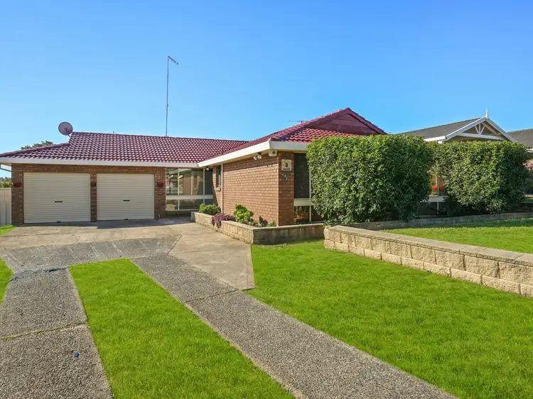 3 Angus Place, St Andrews NSW 2566