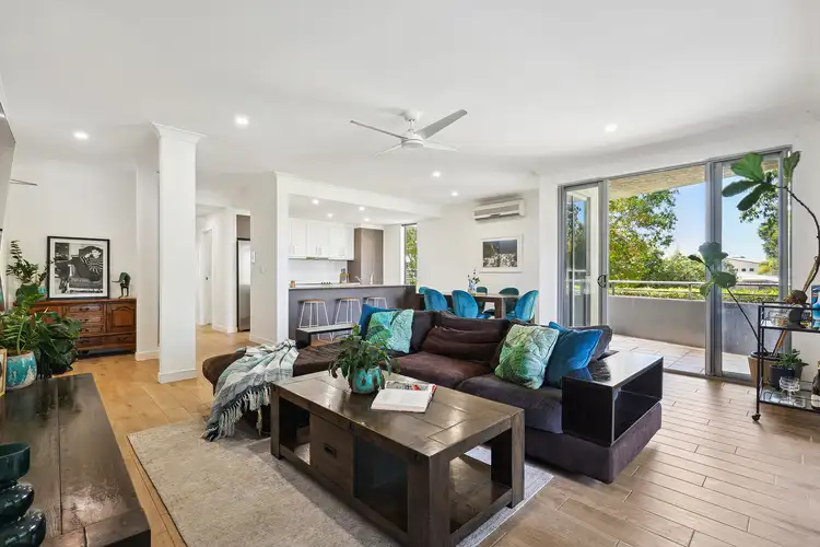 8/10 Valbonne Avenue, Varsity Lakes QLD 4227