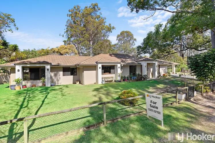 2 Kalmia Drive, Redland Bay QLD 4165