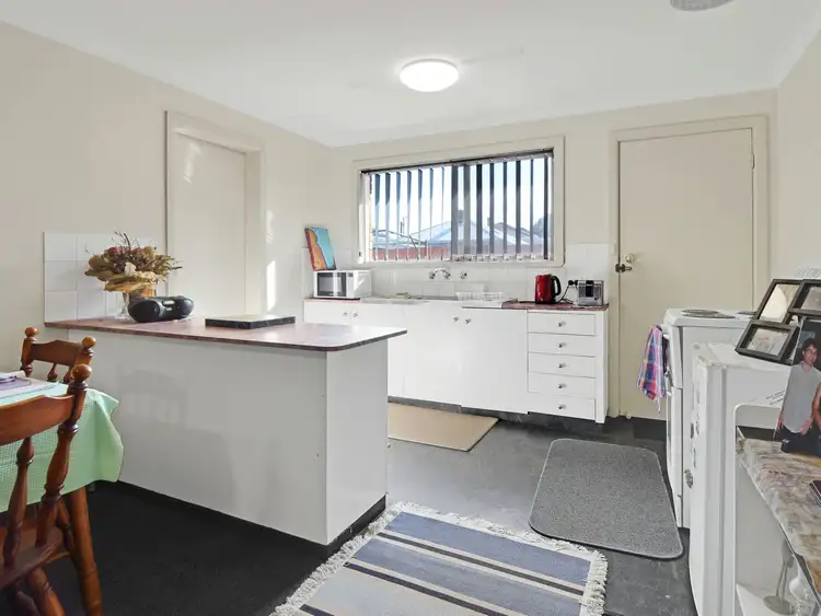 Sixth view of Homely unit listing, 8/59 Brock Street, Young NSW 2594