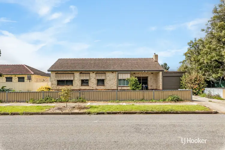 17 Lockerly Street, Elizabeth Vale SA 5112
