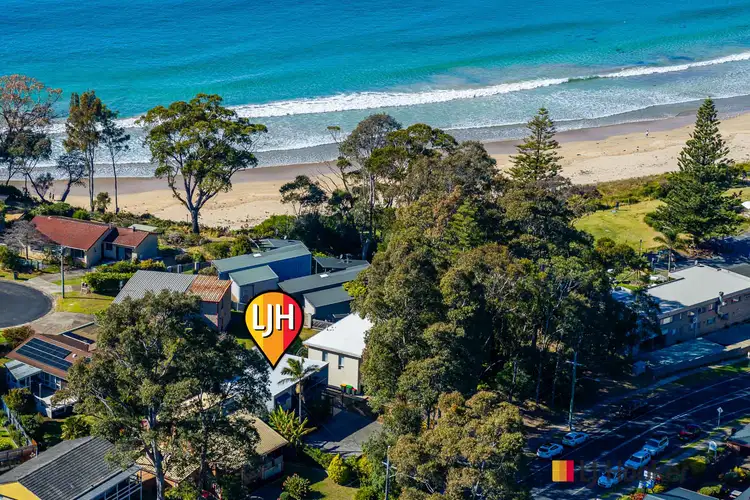 641 Beach Road, Surf Beach NSW 2536