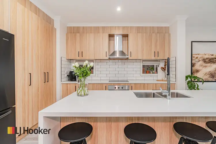 Fourth view of Homely house listing, 7 Cavell Drive, Craigieburn VIC 3064