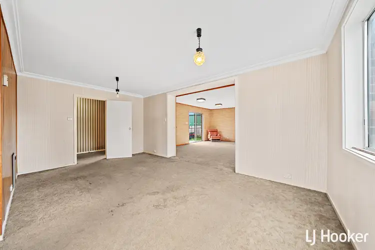 Second view of Homely house listing, 6 Amadio Place, Melba ACT 2615