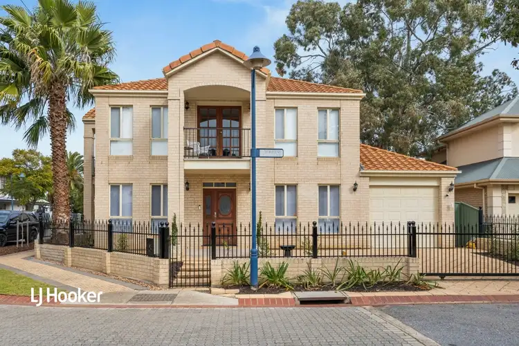 2 Torrens Lane, Mawson Lakes SA 5095
