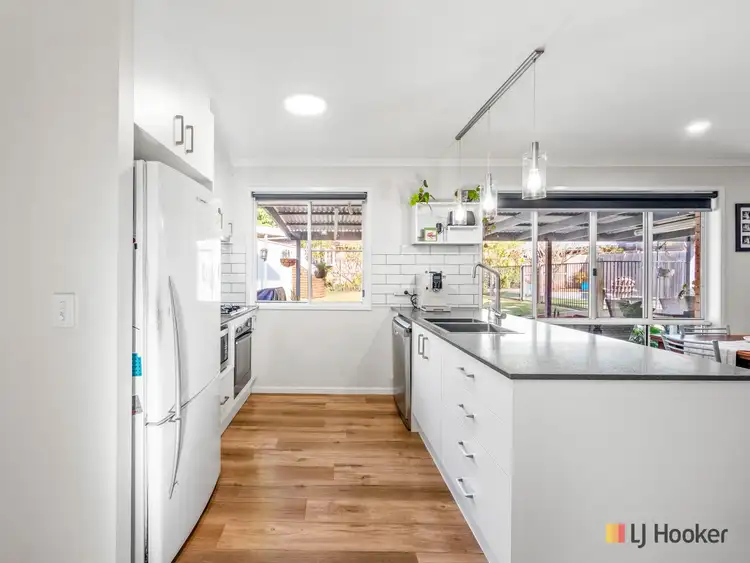 Sixth view of Homely house listing, 8 Hart Court, Murrumba Downs QLD 4503