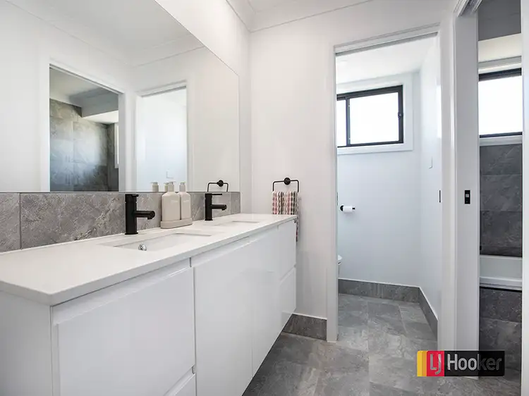 Fifth view of Homely house listing, 29 Peppercress Court, Moore Creek NSW 2340