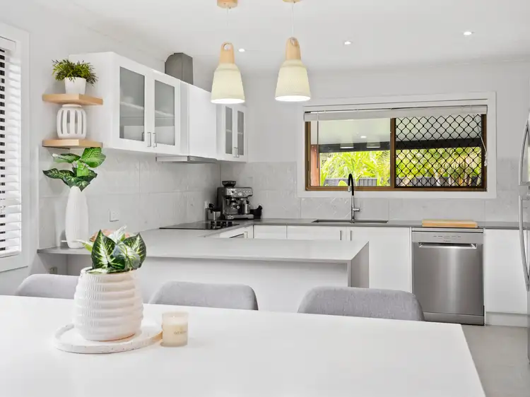 9 Guthrie Parade, Carrara QLD 4211