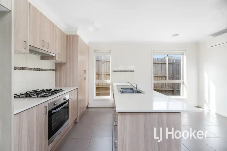 Fourth view of Homely unit listing, 5 Springwater Drive, Drouin VIC 3818