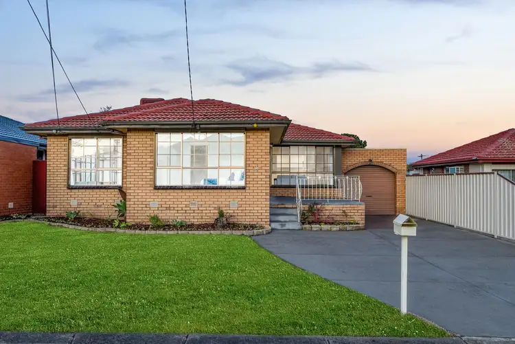 4 Clifton Grove, Lalor VIC 3075