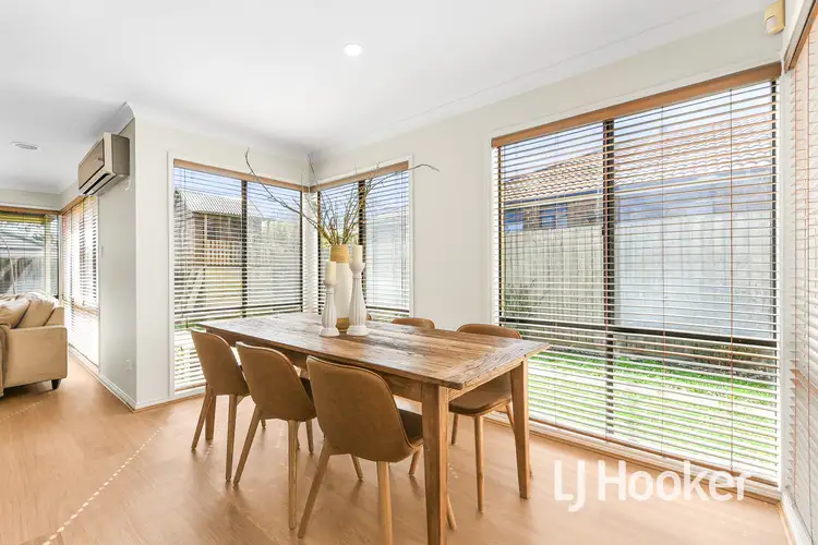 Fifth view of Homely house listing, 4 Dennis Close, Lynbrook VIC 3975