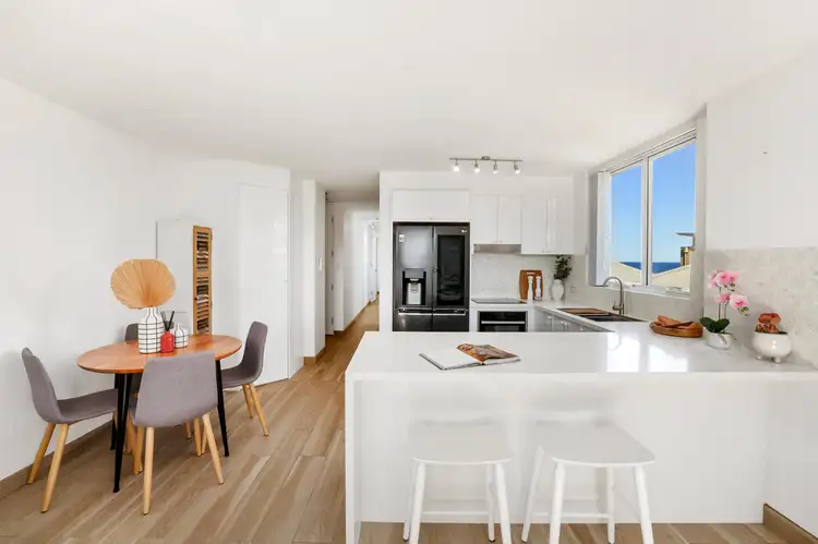 2/35 Surfview Road, Mona Vale NSW 2103