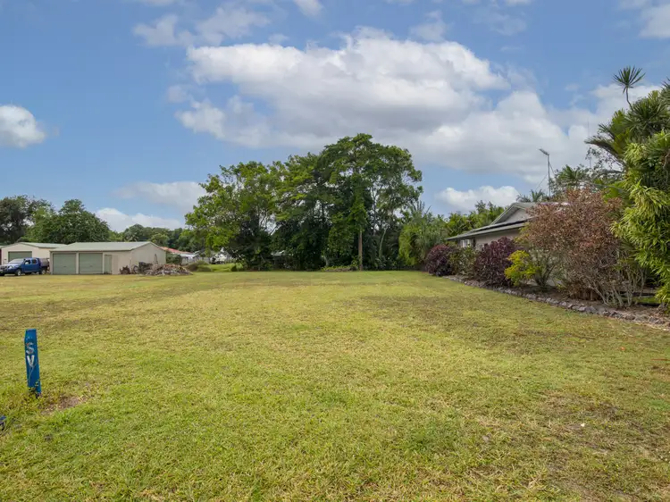 24 Ives Avenue, Wonga Beach QLD 4873