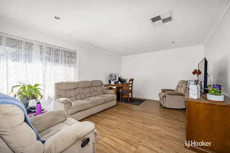 13 Eucla Court, Craigmore SA 5114