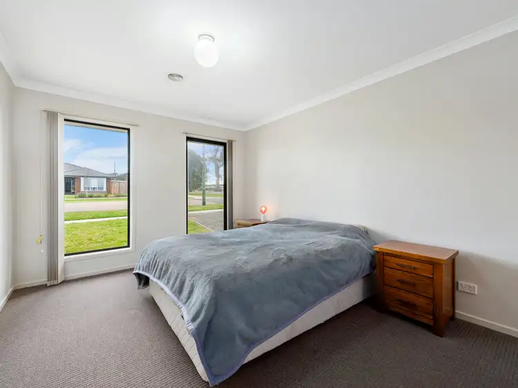 Seventh view of Homely house listing, 1 Eastern View Drive, Eastwood VIC 3875