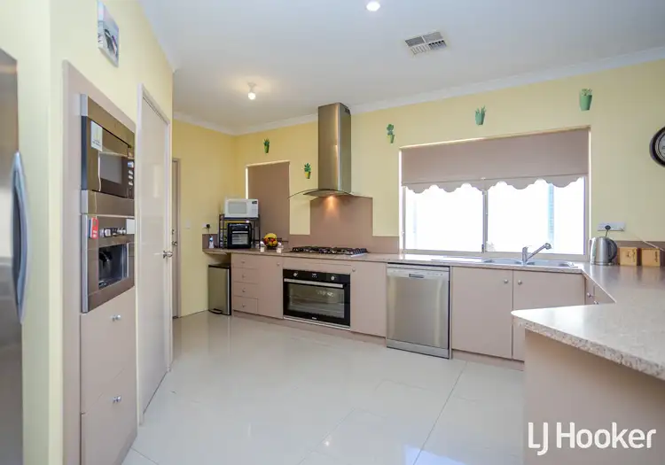 Third view of Homely house listing, 6 Mardja Court, High Wycombe WA 6057