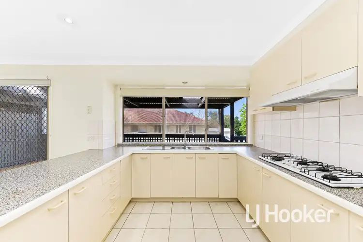 Fifth view of Homely house listing, 19 Palm Way, Narre Warren South VIC 3805
