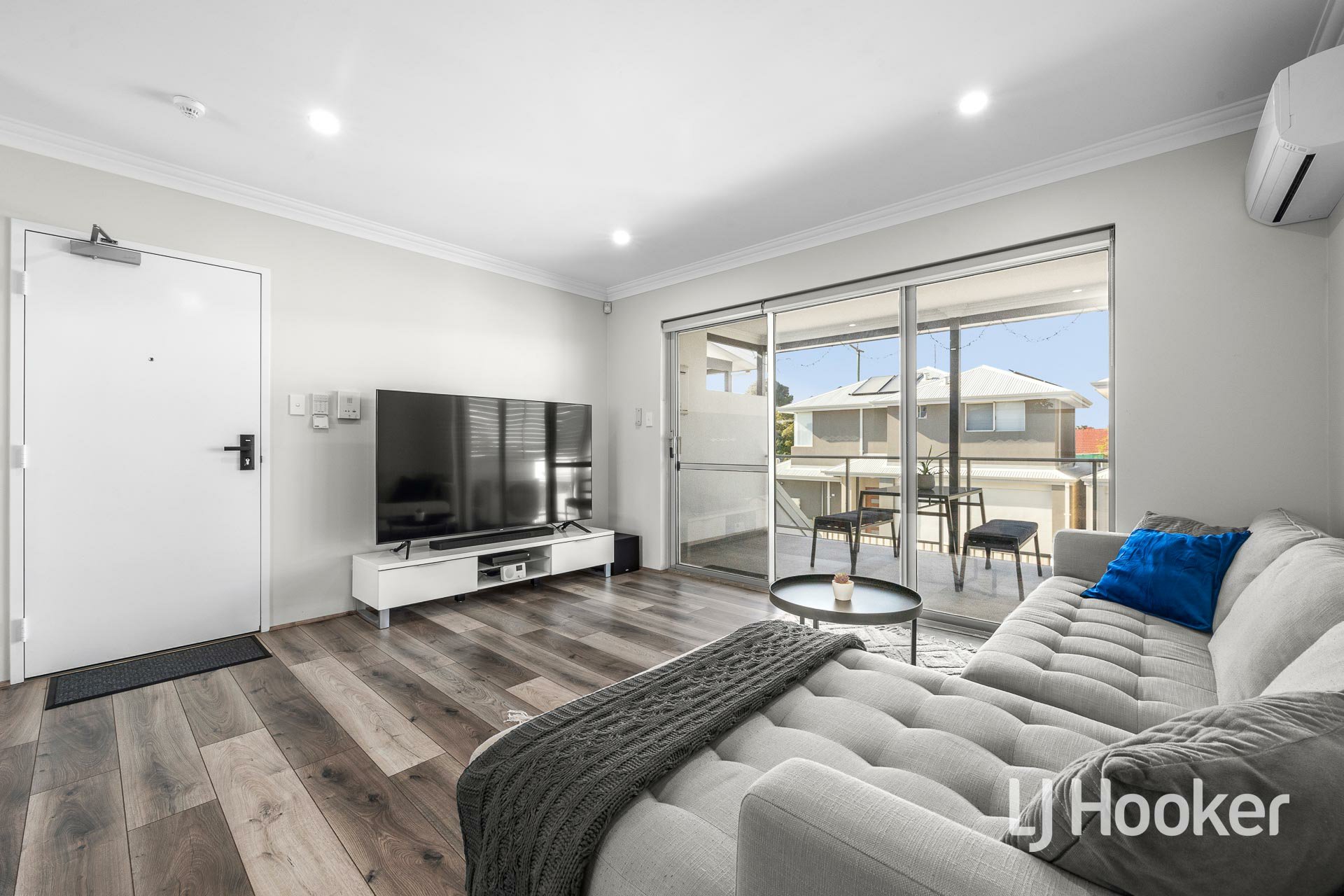 5/4 Beagle Place, Belmont WA 6104