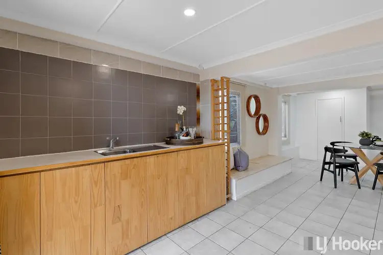 Fifth view of Homely house listing, 8 Danina Street, Mansfield QLD 4122