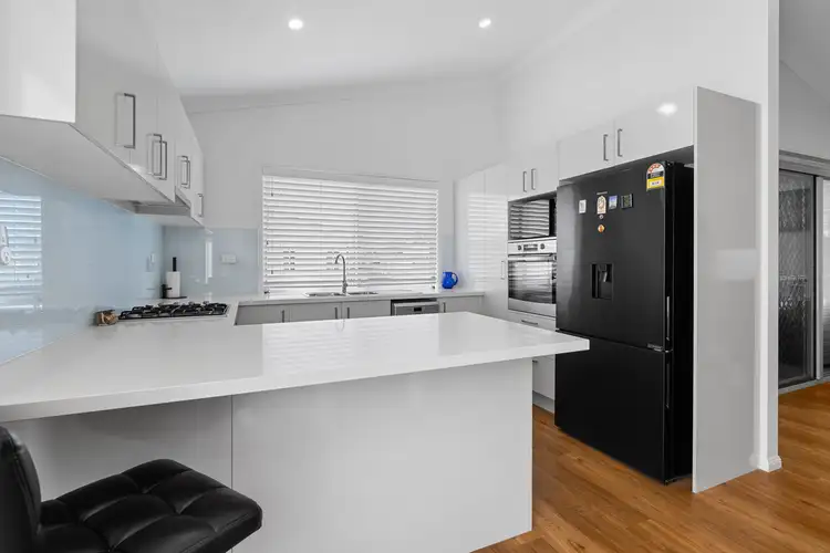Fifth view of Homely villa listing, 21/22-28 Collingwood Road, Birkdale QLD 4159