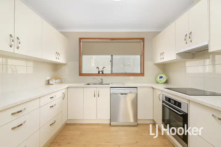 Fourth view of Homely house listing, 4 Oakbank Close, Berwick VIC 3806